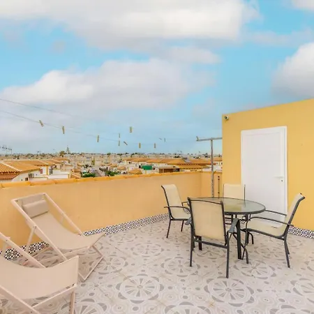 Cosy, Freshly Furnished Horská chata Torrevieja