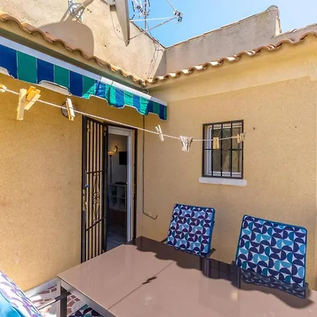 Cosy, Freshly Furnished Torrevieja