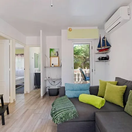 Horská chata Cosy, Freshly Furnished Torrevieja