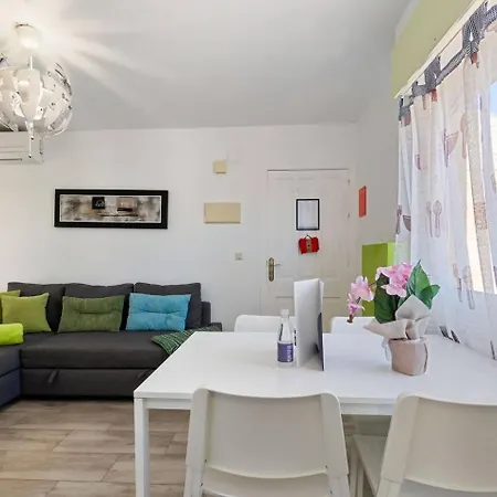 Cosy, Freshly Furnished